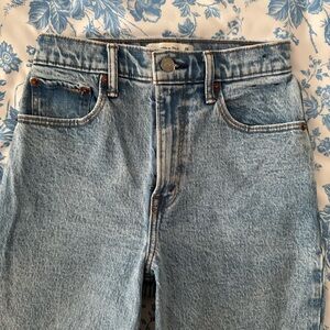 SOLD Abercrombie & Fitch 90’s Straight Ultra High Rise Curve Love Jeans